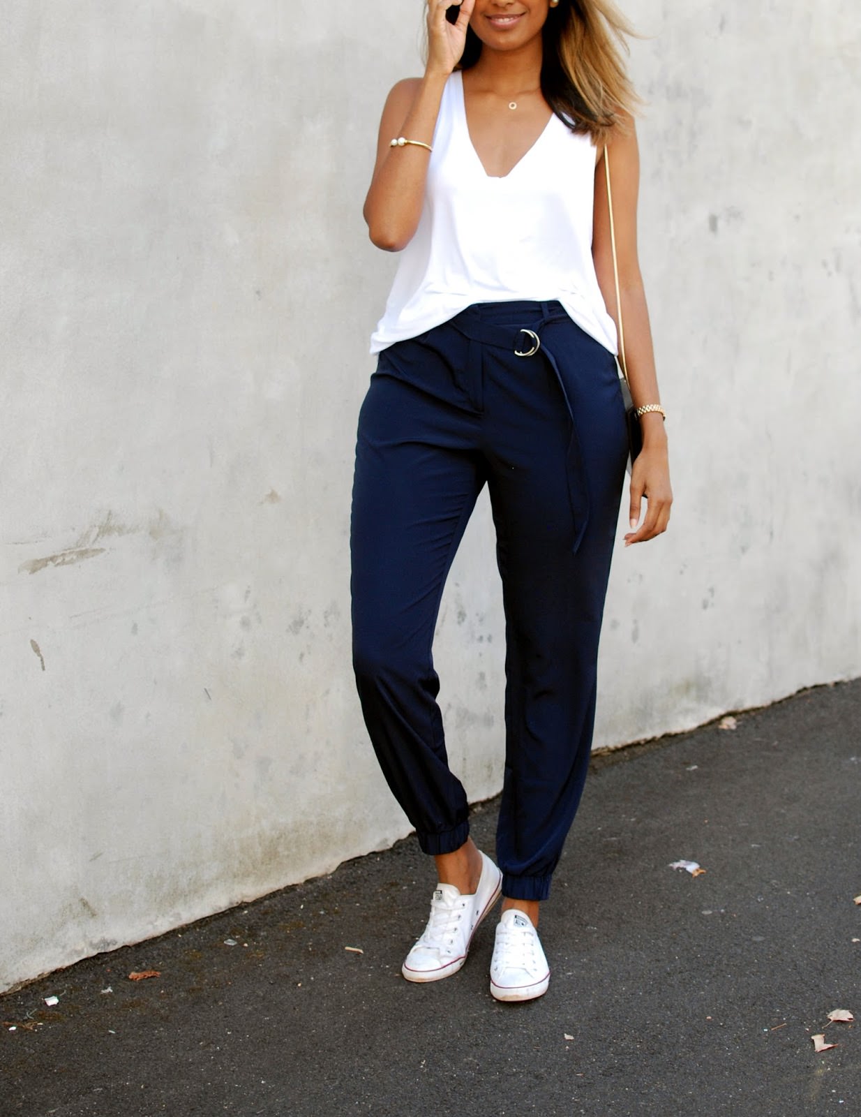 Read more about the article comfy work wear: 1 pant, 2 ways.